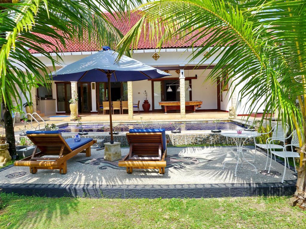 Villa Stella Garden Senggigi Exterior photo